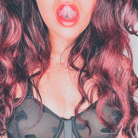 Meet your Posher, Ashley - Picture 3 of 9